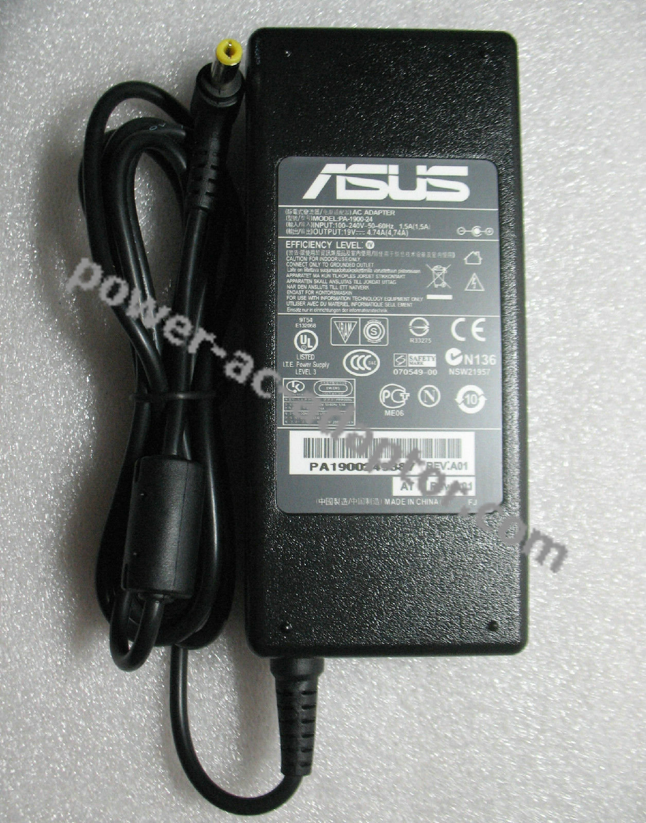 Genuine OEM Asus Z65 Z65R A42 A42F A52 90W AC Power Adapter