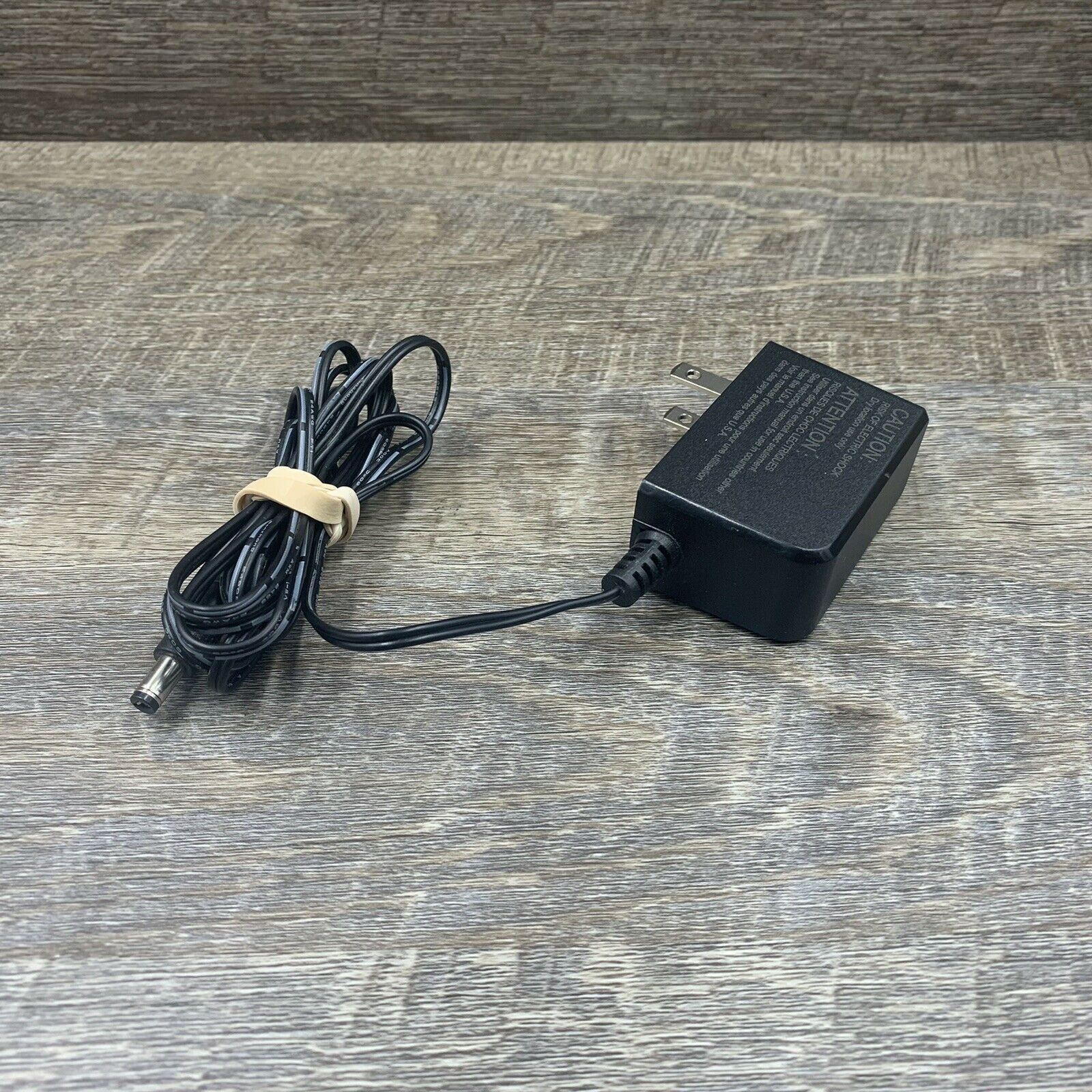 *Brand NEW*AMC AC Adapter Model AD-0121900060US 19V 0.6A Class 2 Power Supply