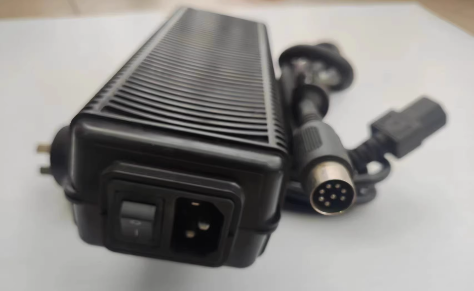 *Brand NEW* MEDICAL 12V 10.8A AC DC ADAPTHE MODEL BPM130S12F0 8pin POWER Supply