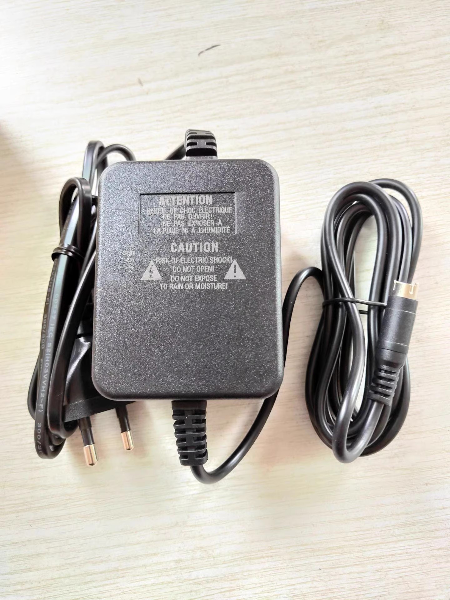 *Brand NEW* 2*17.5V 2*650MA AC DC ADAPTHE XENYX1202 MKR5 BEHRINGER POWER Supply