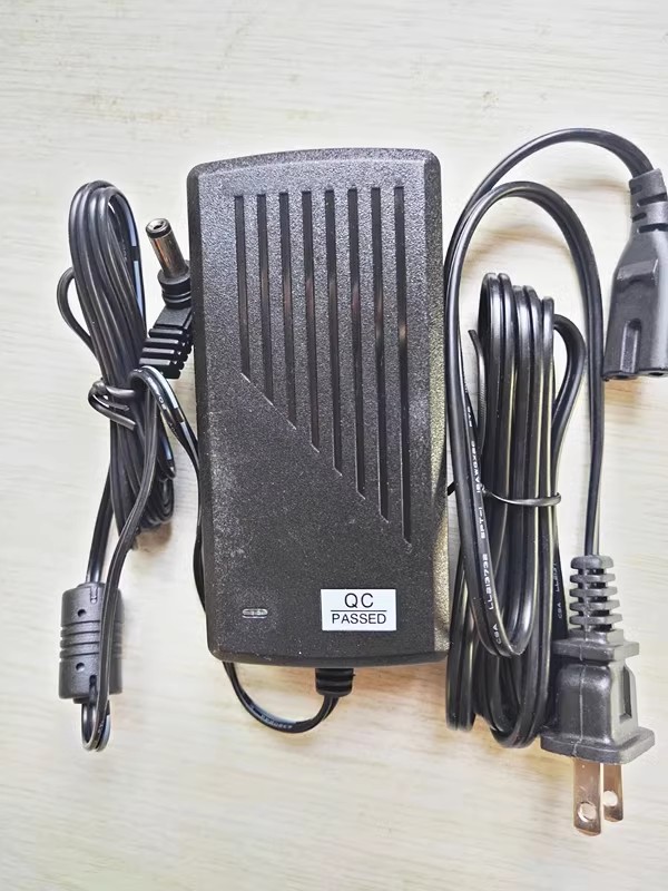 *Brand NEW* 5.5MM*2.1MM AC100-240V 50/60Hz 2.2A 2200MA AC DC ADAPTHE FUJIA FJ-SW2003L1202200T POWER Supply